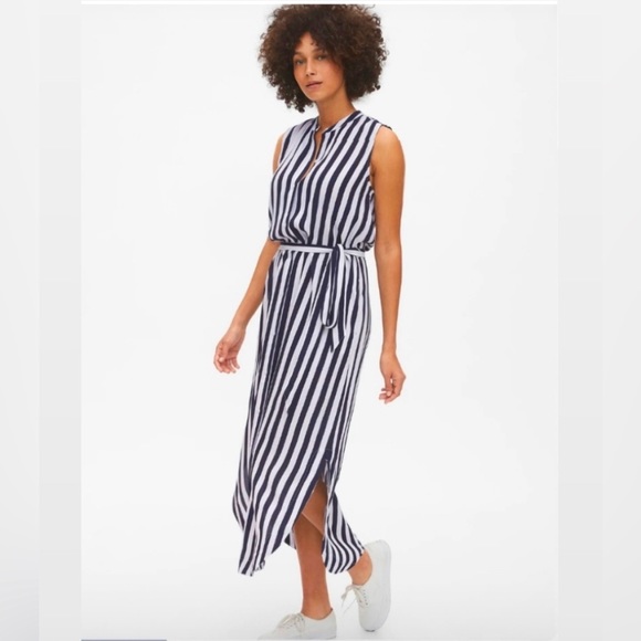 GAP Dresses & Skirts - GAP button up maxi shirt dress sleeveless pockets tie belt blue white stripe M